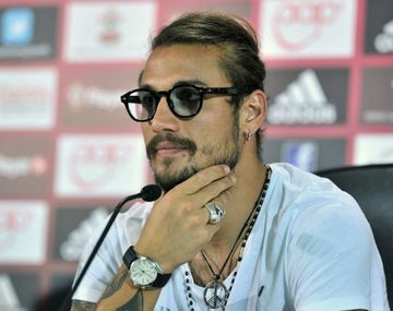 Otro escándalo de Daniel Osvaldo: se puso violento con un cronista