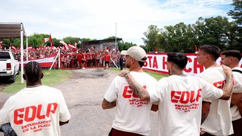 Foto: 0221. Foto: 0221.