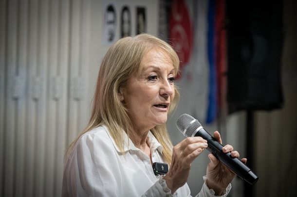 La precandidata presidencial del Frente Amplio