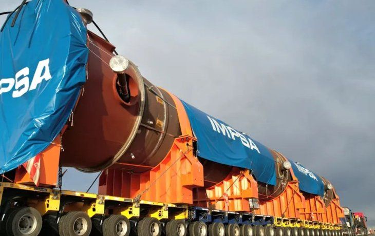Un reactor de Impsa estuvo varado una semana porque un puente no soportaba el peso