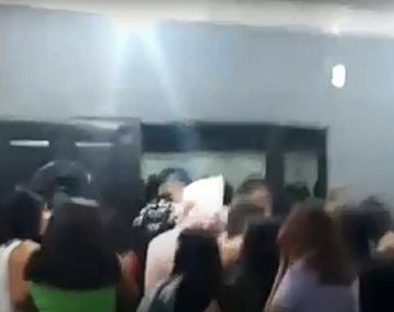 Desalojaron tres multitudinarias fiestas clandestinas en La Plata