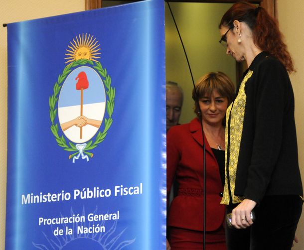 La Justicia convalidó otro concurso de Gils Carbó