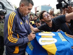 Riquelme entró al vestuario tras la derrota con Alianza Lima: la fuerte crítica a los jugadores de Boca