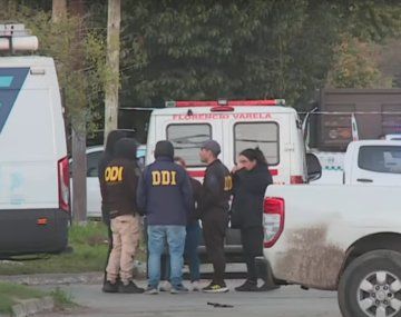 Encontraron quemada la camioneta en la que se llevaron a las chicas desaparecidas en Ciudad Evita