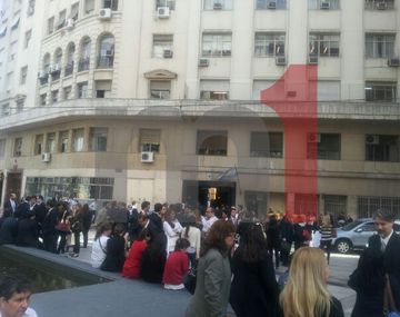 Evacuaron edificio de Tribunales por una falsa amenaza de bomba