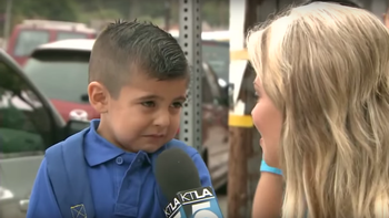 ¿vas a extranar a tu mama en tu primer dia de clases?: llora sin consuelo ¿vas a extranar a tu mama en tu primer dia de clases?: llora sin consuelo