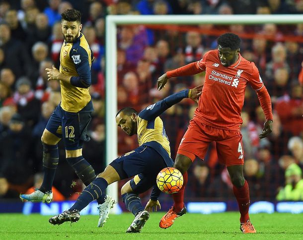 Arsenal igualó con Liverpool en un partido memorable y ahora comparte la punta