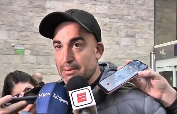 Santiago Silva habló sobre los autos quemados en el predio de Aldosivi.&nbsp;