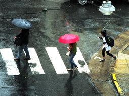 Renuevan el alerta por tormentas severas y caída de granizo