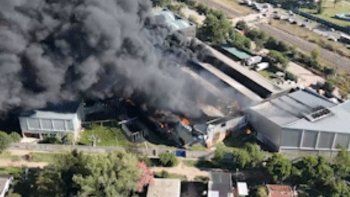 francisco alvarez: vecinos siguen sin poder volver a sus casas y hay temor por nuevas explosiones francisco alvarez: vecinos siguen sin poder volver a sus casas y hay temor por nuevas explosiones