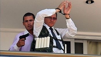 con un arma de juguete, un hombre mantuvo en vilo a brasil durante 6 horas con un arma de juguete, un hombre mantuvo en vilo a brasil durante 6 horas