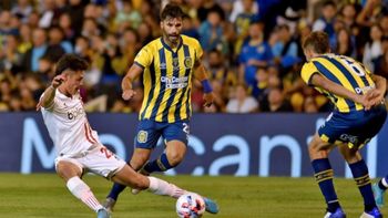 Central choca con Estudiantes en Rosario por la LPF. Central choca con Estudiantes en Rosario por la LPF.