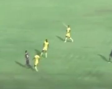 Un ex Barcelona y amigo de Riquelme se despachó con un golazo para enmarcar