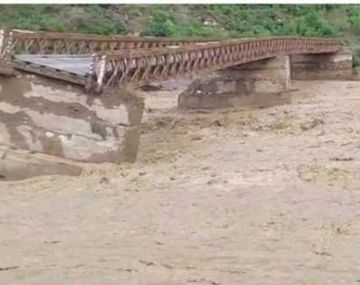 Se cayó un puente en la frontera entre Salta y Bolivia