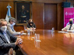 La Anmat autorizó el registro de la vacuna Sputnik V en Argentina