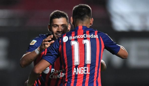 Oscar Romero tiene coronavirus y quedó aislado con su hermano mellizo Ángel