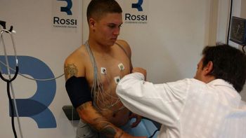 juan fernando quintero, el refuerzo que esta a un paso de river: ¡es el hermano de maluma! juan fernando quintero, el refuerzo que esta a un paso de river: ¡es el hermano de maluma!