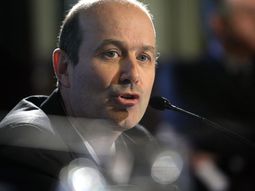 tal vez no haga falta devaluar, corrige sturzenegger tal vez no haga falta devaluar, corrige sturzenegger