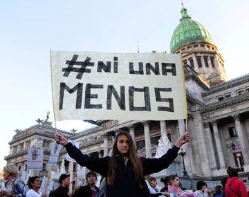 {altText(,Será obligatorio el curso #NiUnaMenos)}