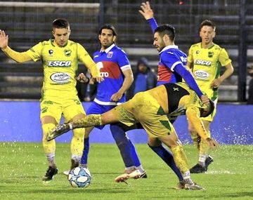 Tigre visita a Defensa y Justicia en Florencio Varela.&nbsp;