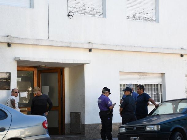 Previo al hallazgo, los efectivos de la DDI de Bahía Blanca ya se encontraban investigando el caso. Previo al hallazgo, los efectivos de la DDI de Bahía Blanca ya se encontraban investigando el caso.
