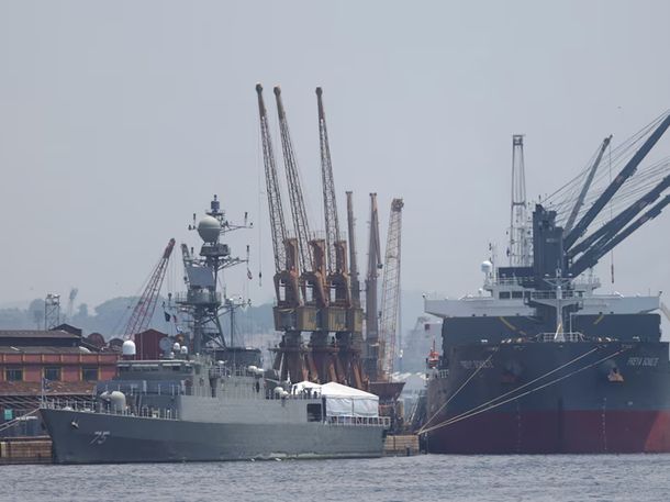 Estados Unidos anunció el hundimiento de un barco iraní frente a Sri Lanka