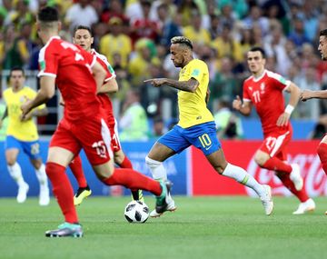 Brasil le ganó cómodamente a Serbia y clasifica primero en el Grupo E