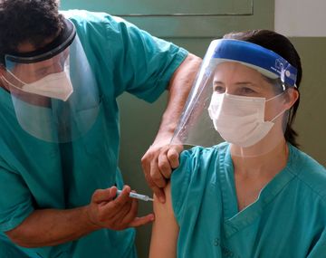 Argentina está entre los países que más aplicaron la vacuna contra el coronavirus