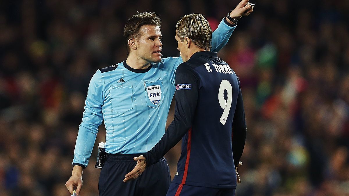 De héroe a villano: el Niño Torres hizo un gol pero lo echaron en el ...