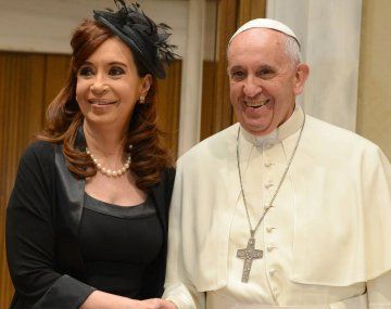 El mensaje Cristina por la muerte del Papa: El rostro de una Iglesia más humana