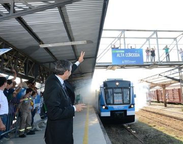 Randazzo defiende en el Senado la estatización de los trenes