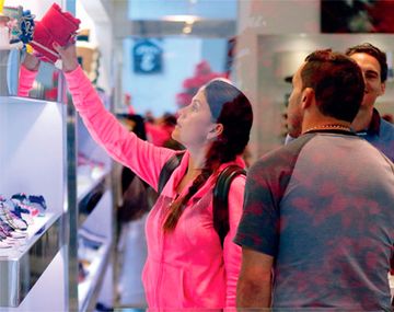 Las millonarias vacaciones de Tevez y su mujer en Miami