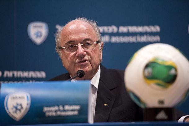 Blatter insiste: quiere jugar el Mundial de 2022 en invierno