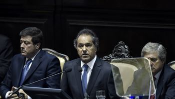 scioli, en el primer juicio por jurados: es muy importante la participacion social scioli, en el primer juicio por jurados: es muy importante la participacion social