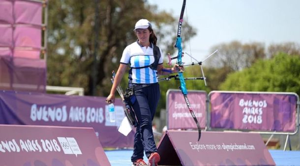 Agustina Giannasio consiguió la medalla de plata en tiro con arco mixto
