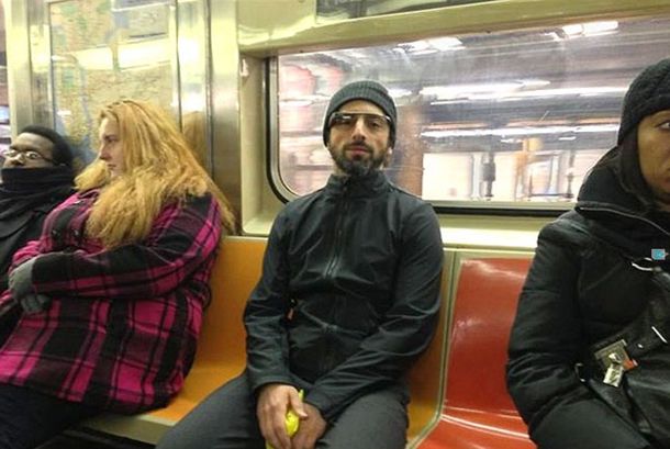 El cofundador de Google se sube al subte a probar lentes