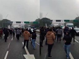 Trabajadores del INTI vuelven a cortar la General Paz en protesta por el desguace del organismo