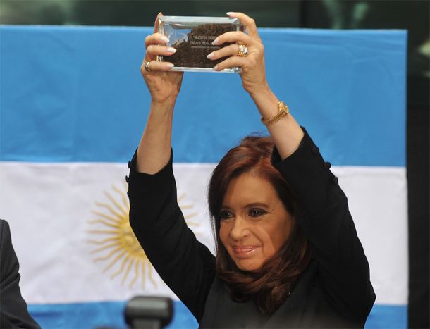 Cristina Kirchner cargó contra el Reino Unido por las bases militares