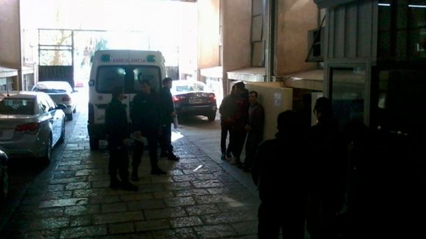 Se cosió la boca e intentó ahorcarse para evitar el juicio