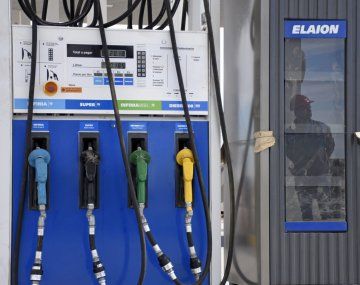 Aumentó la nafta: cuánto cuesta el litro en YPF