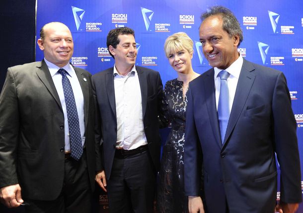 Scioli: Los predicadores del apocalipsis la vienen pifiando