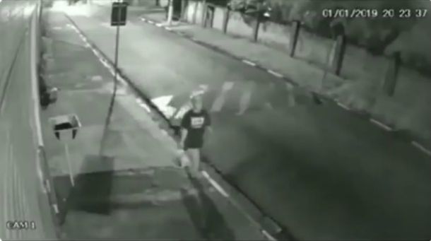 Quisieron robarle por la calle en Año Nuevo pero los esquivó como un campeón