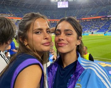 Talismán: Tini Stoessel alentó a De Paul en el triunfo de Argentina frente a Polonia