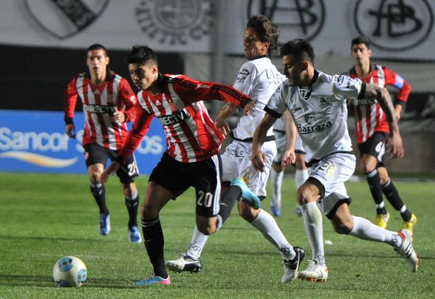 All Boys derrotó a Estudiantes y se mete en semifinales