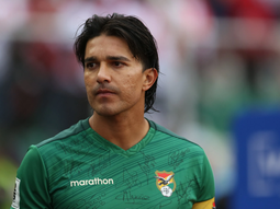 Para Villegas: Moreno Martins, contra el DT de Bolivia luego de quedar fuera del Mundial