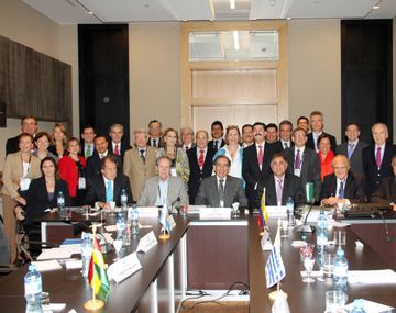 Banqueros latinoamericanos se reúnen en Punta del Este