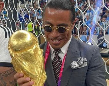 FIFA inició una investigación por la irrupción de Salt Bae en el campo de juego