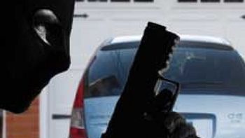 les fallo la entradera: fueron por 200 mil dolares y se llevaron 4 mil pesos les fallo la entradera: fueron por 200 mil dolares y se llevaron 4 mil pesos