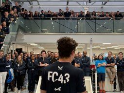 colapinto reforzo lazos en alpine con una visita a la fabrica en enstone: un equipo colapinto reforzo lazos en alpine con una visita a la fabrica en enstone: un equipo