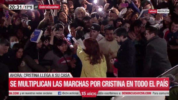 La reacción de Cristina Kirchner con un militante que le cantó una ópera